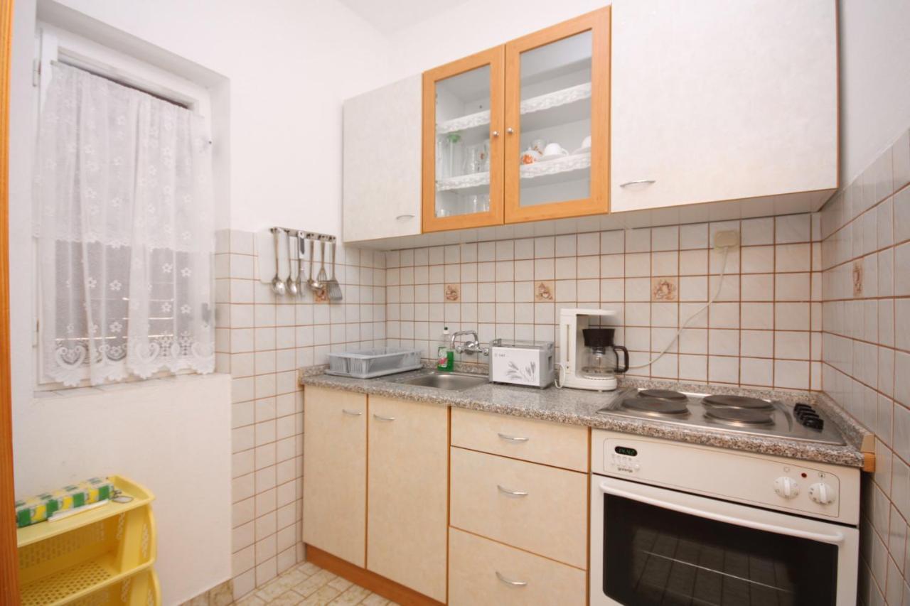 Apartments With A Parking Space Kampor, Rab - 4984 المظهر الخارجي الصورة