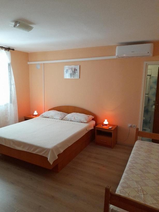 Apartments With A Parking Space Kampor, Rab - 4984 المظهر الخارجي الصورة